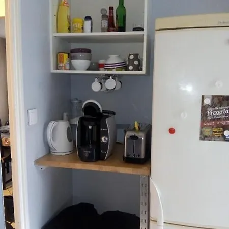 Hostel 3 Chambres, Ideal Pour Deplacement *